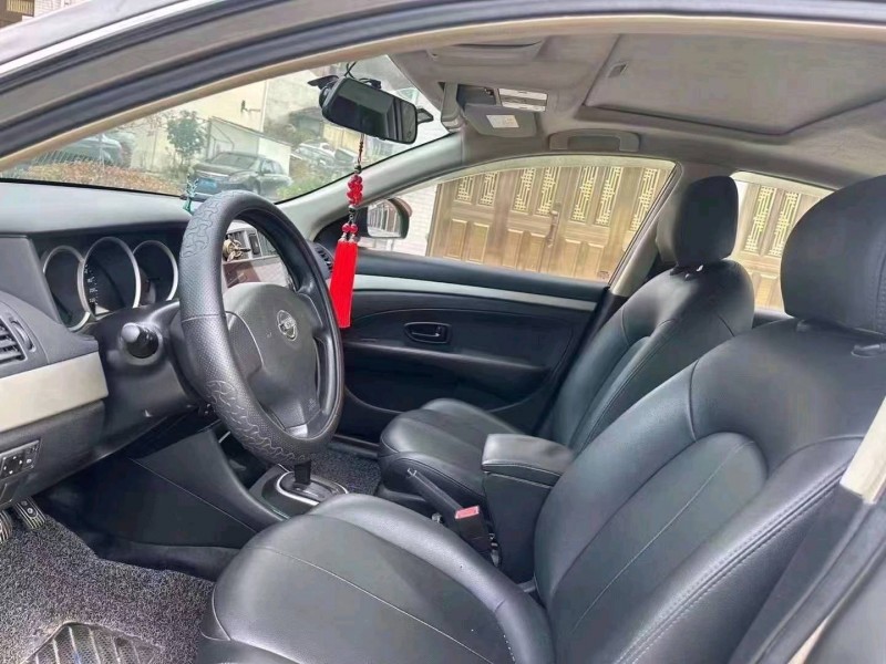 邯郸17年日产轩逸1