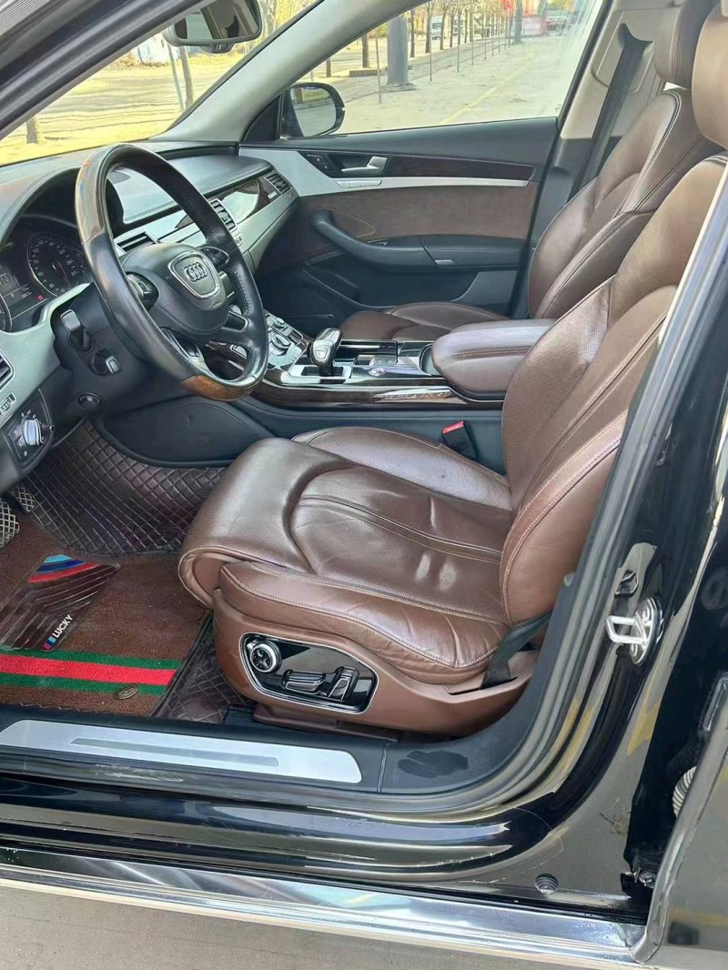 邯郸14年奥迪A8L7