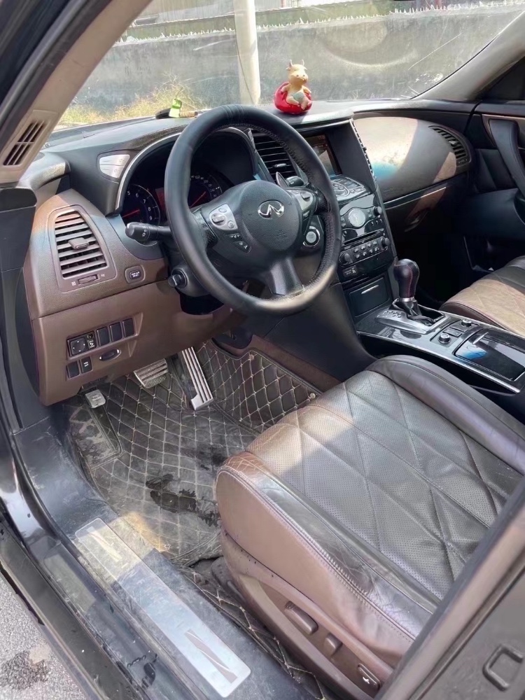 济南10年英菲尼迪FX359