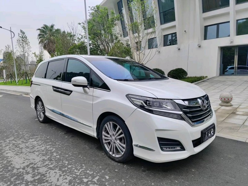 嘉兴18年本田艾力绅3