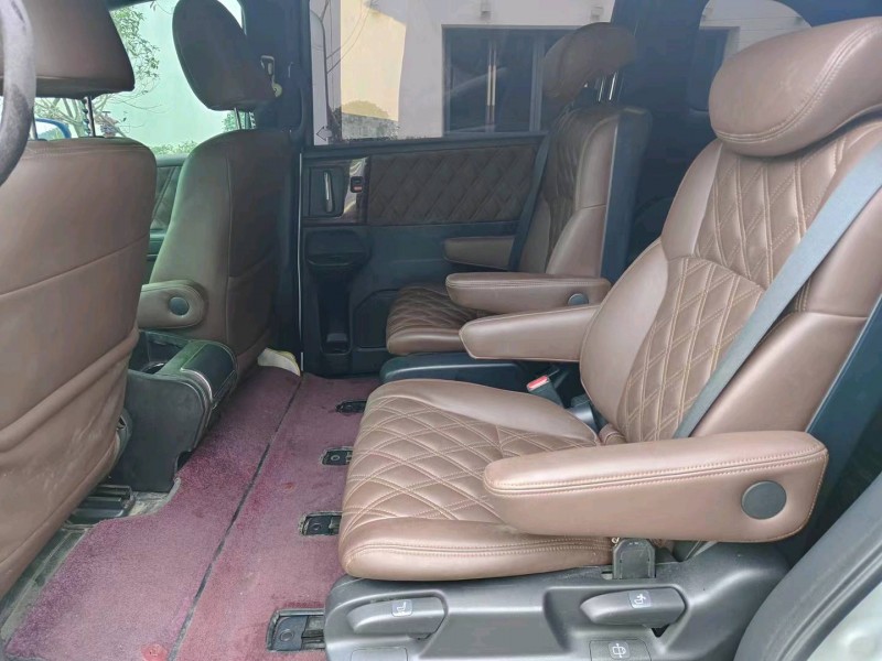 嘉兴18年本田艾力绅6