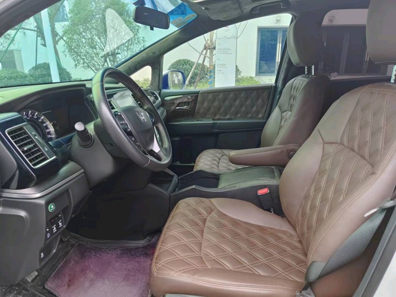 嘉兴18年本田艾力绅9