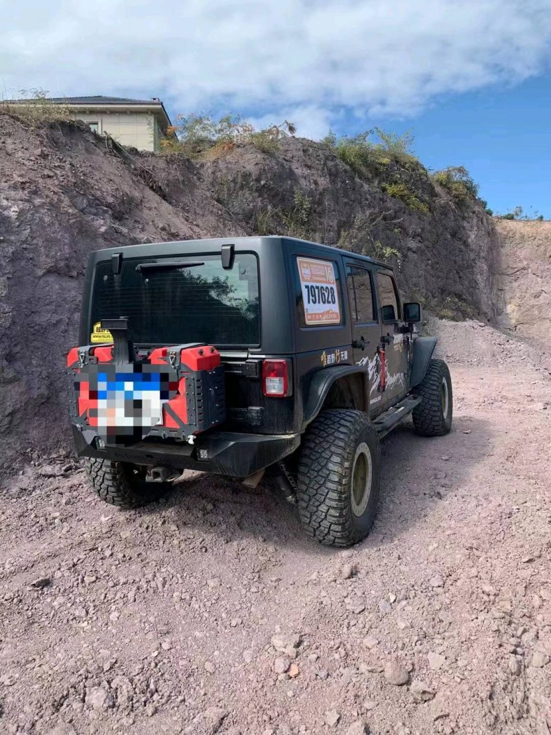 枣庄15年Jeep牧马人3