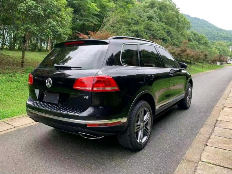 嘉兴18年大众途锐2