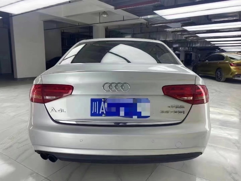 成都13年奥迪A4L4