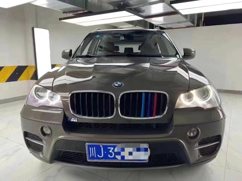 成都12年宝马X51