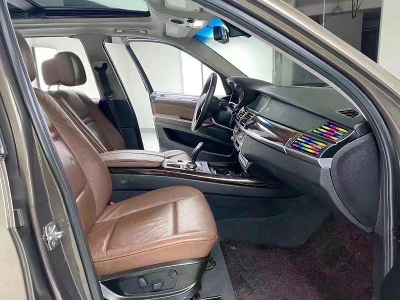 成都12年宝马X53