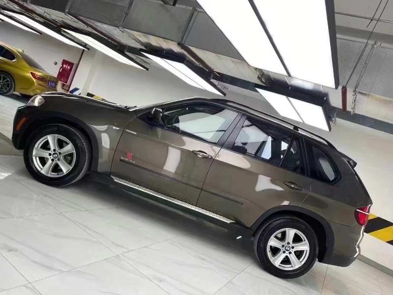 成都12年宝马X55