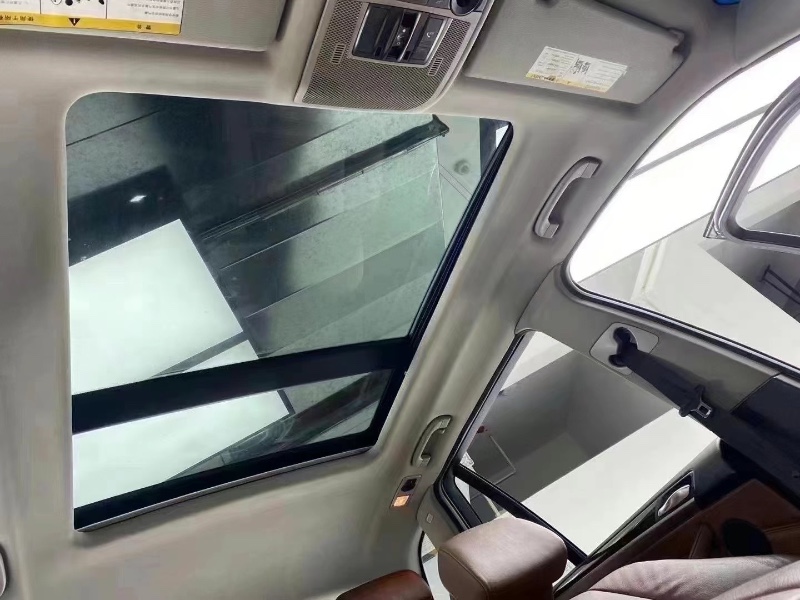 成都12年宝马X57