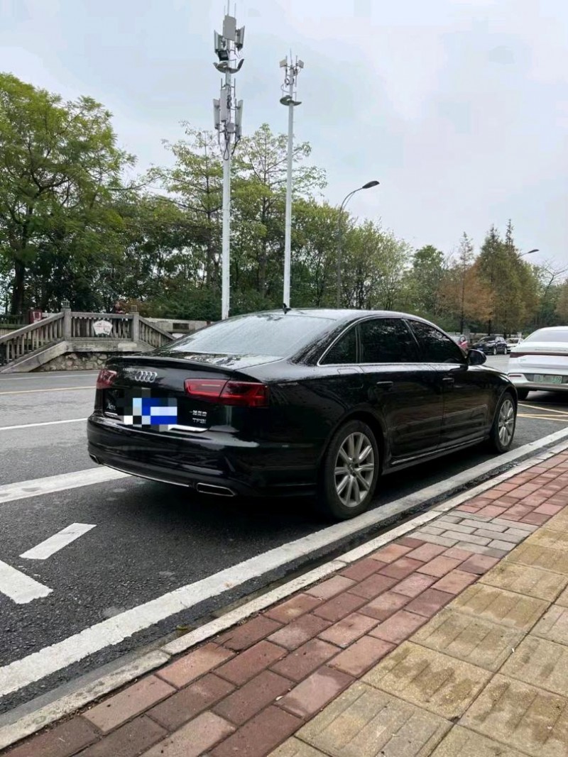 嘉兴18年奥迪A6L4