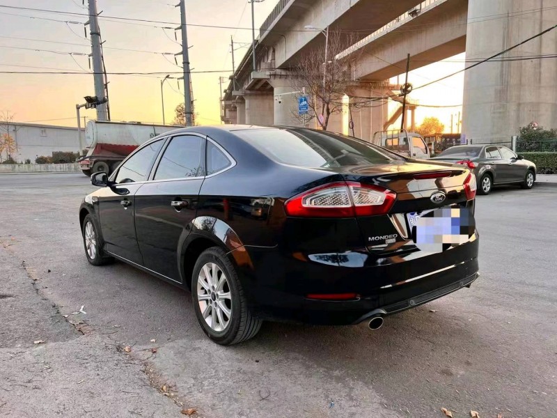 青岛13年福特蒙迪欧6