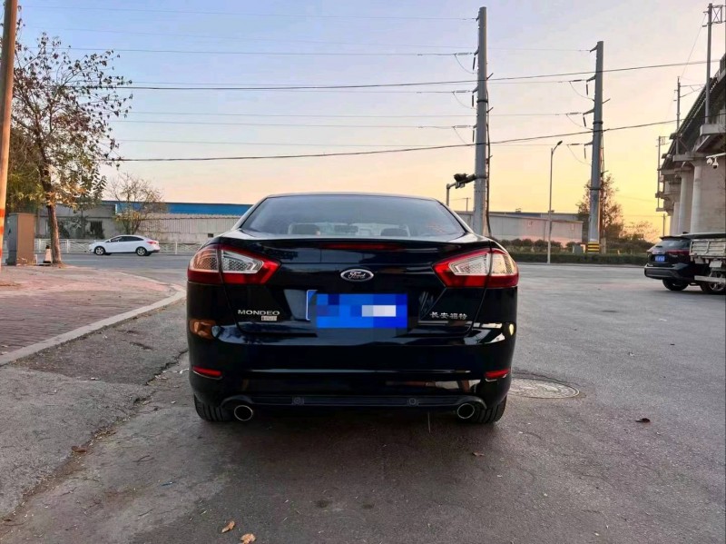 青岛13年福特蒙迪欧8