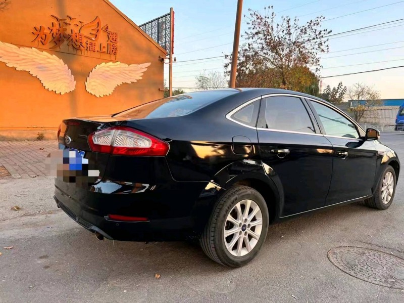 青岛13年福特蒙迪欧7