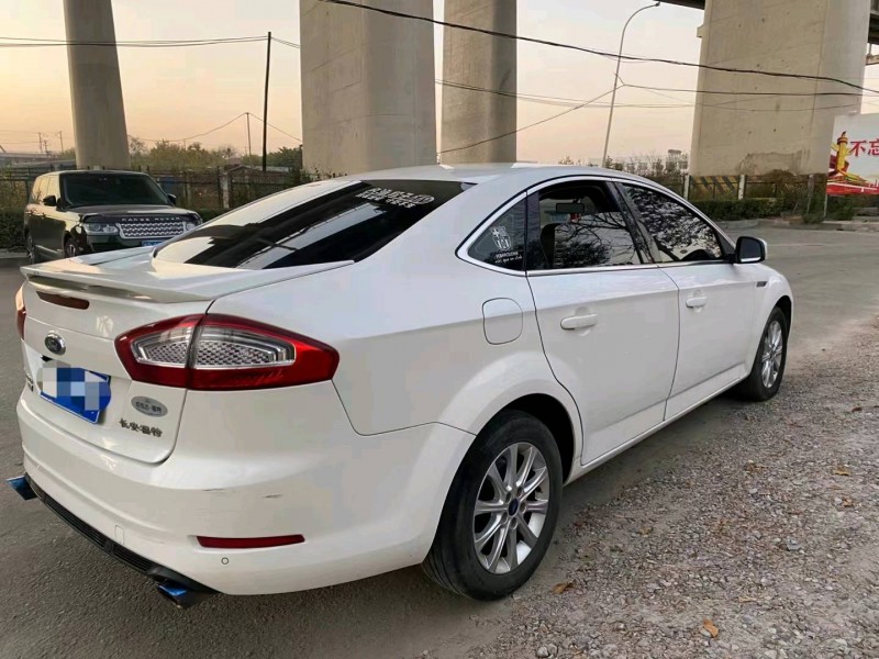 青岛15年福特蒙迪欧-致胜7