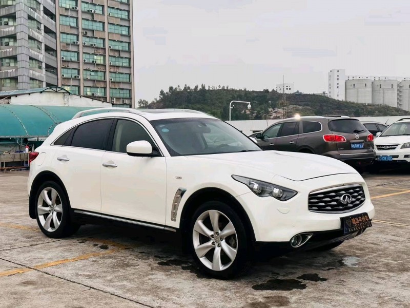 东莞12年英菲尼迪FX352