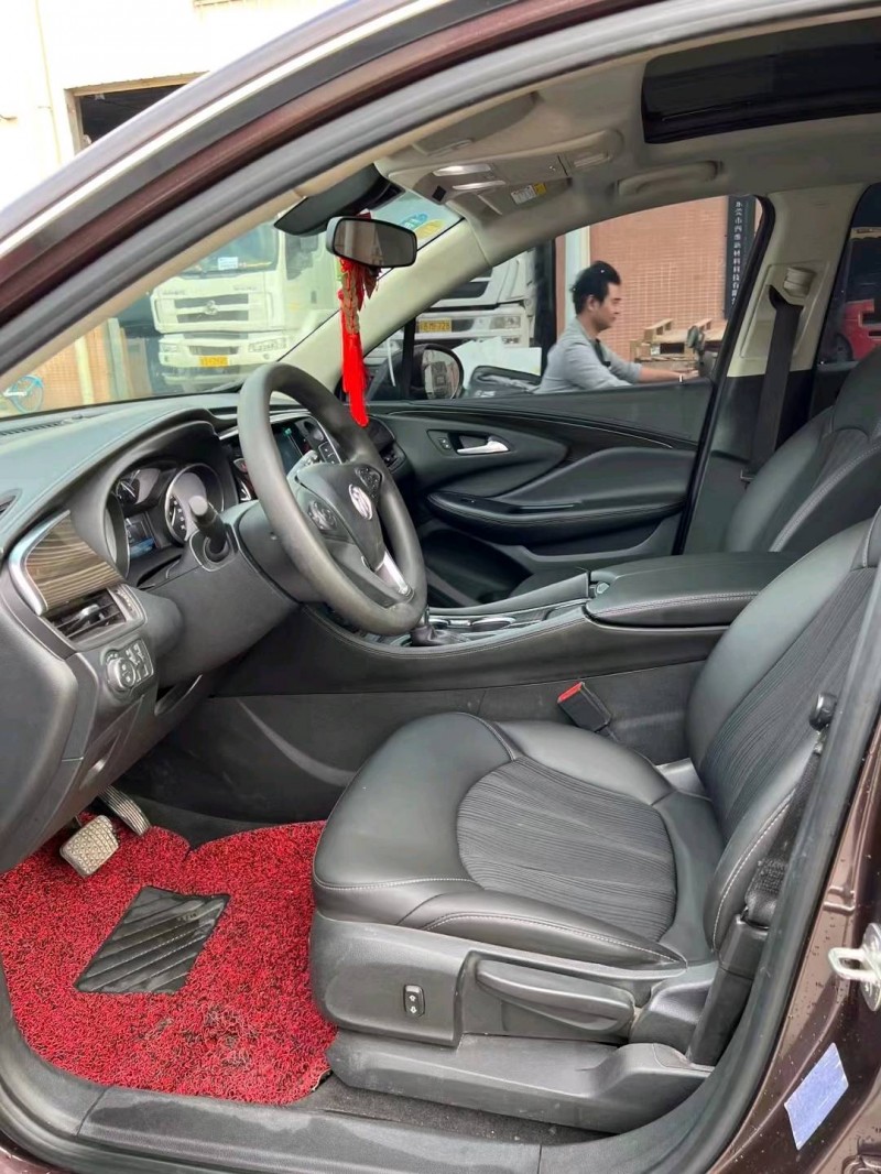 东莞18年别克昂科威5