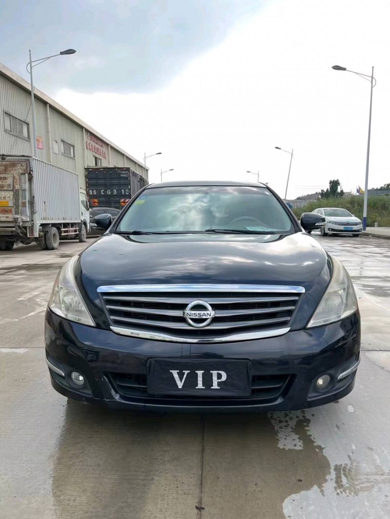 东莞10年日产天籁8