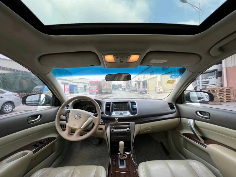 东莞10年日产天籁3