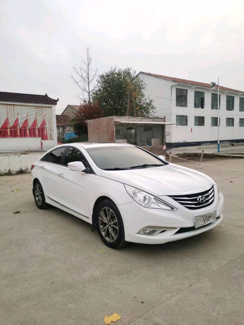 徐州16年现代索纳塔八7