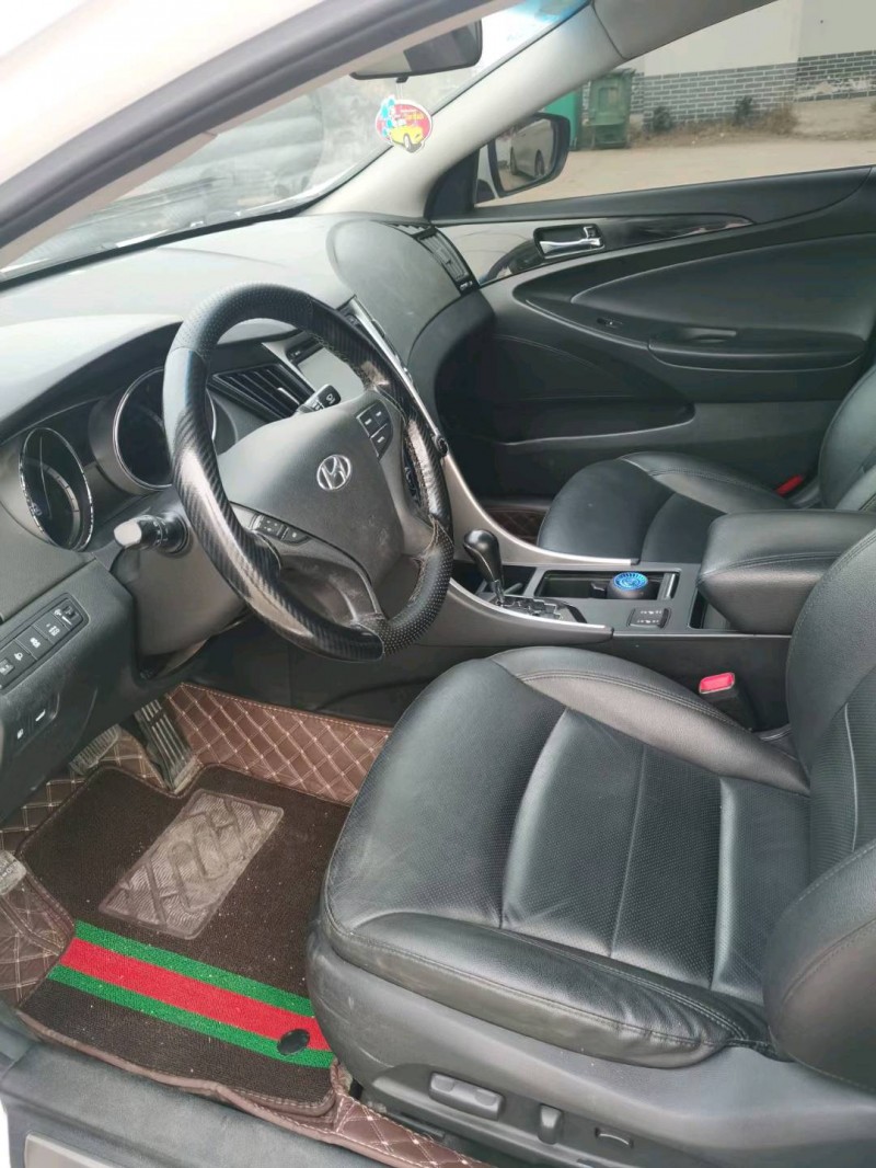 徐州16年现代索纳塔八4