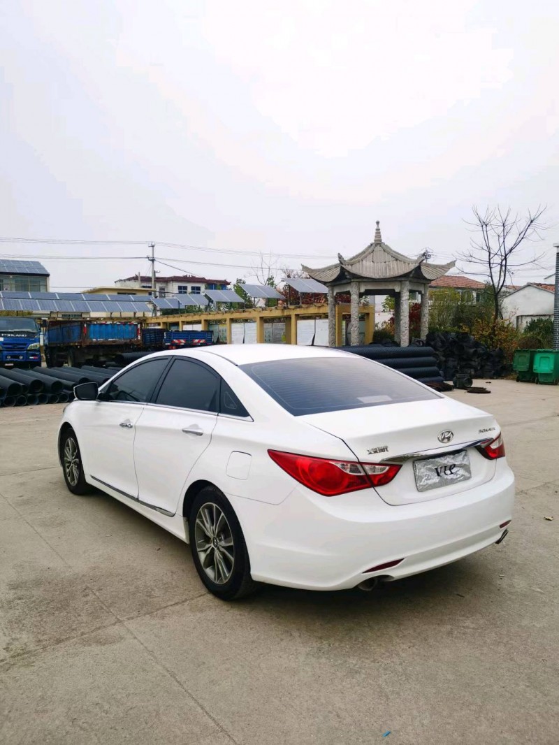 徐州16年现代索纳塔八2