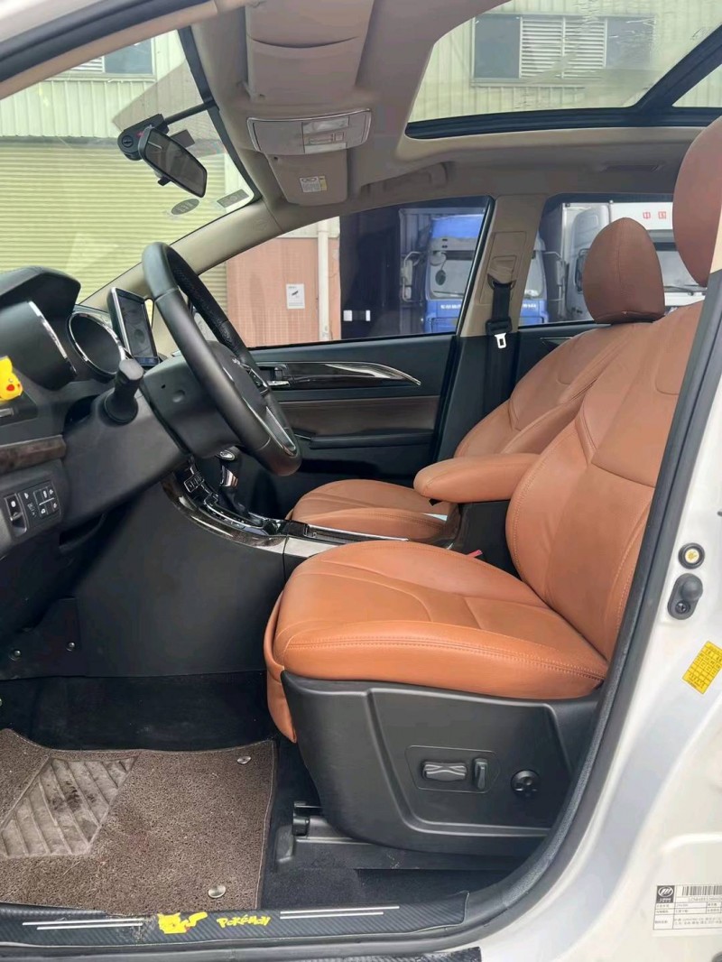 东莞19年力帆汽车轩朗6