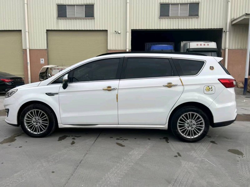 东莞19年力帆汽车轩朗7