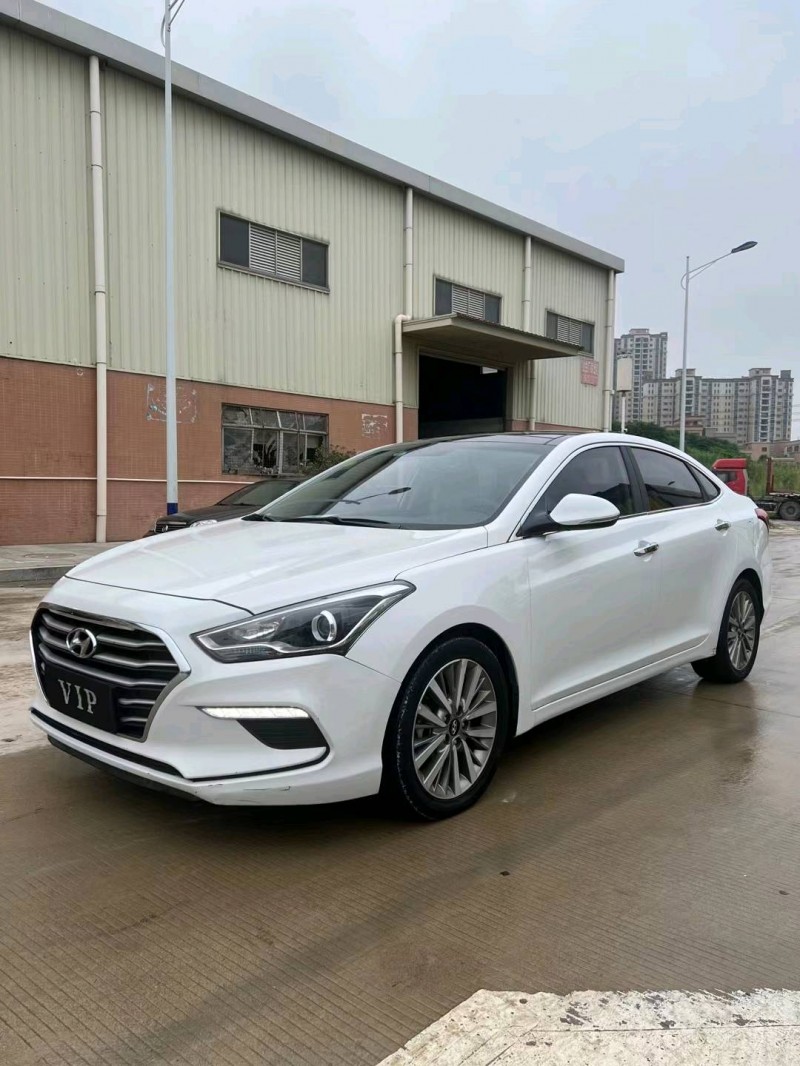 东莞19年现代名图2