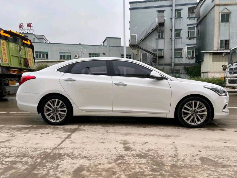 东莞19年现代名图7