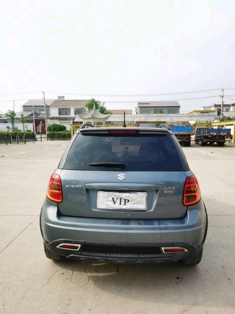 徐州12年铃木天语 SX49