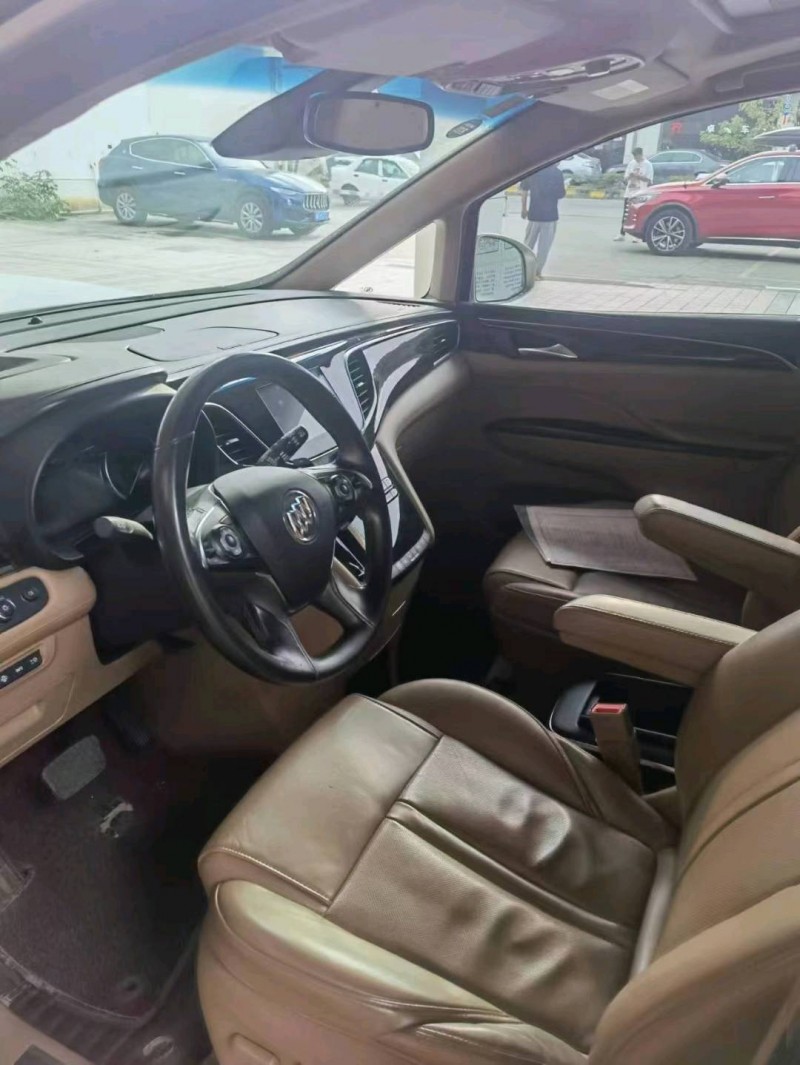 徐州17年别克GL86