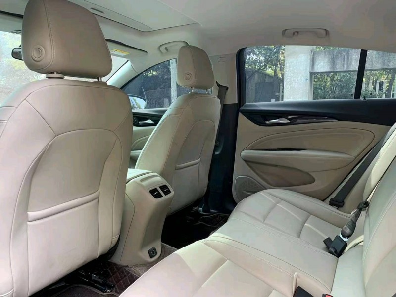 徐州21年别克君威4