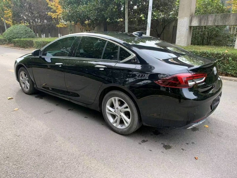 徐州21年别克君威7