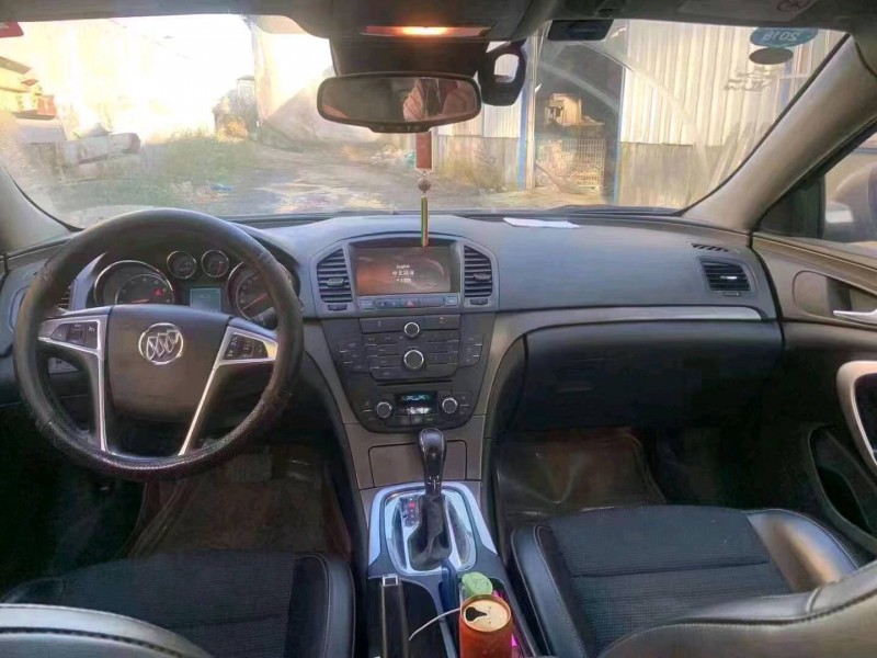 青岛13年别克君威4