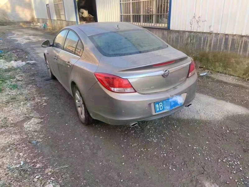 青岛13年别克君威7