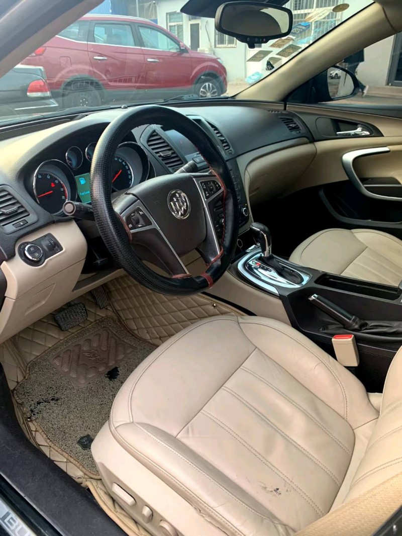 保定12年别克君威4