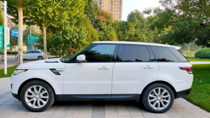 邯郸14年路虎揽胜运动2