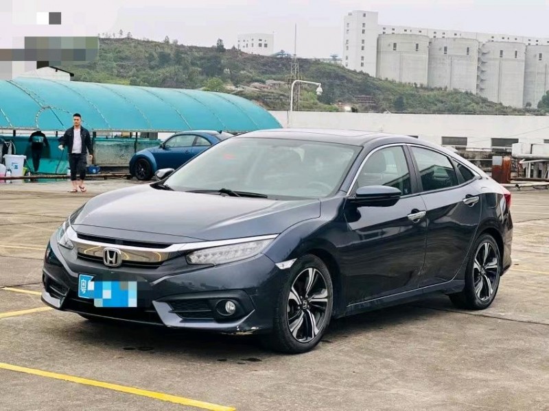 东莞17年本田思域2