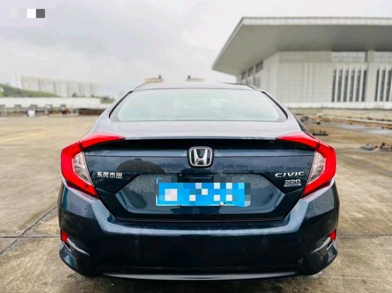 东莞17年本田思域9