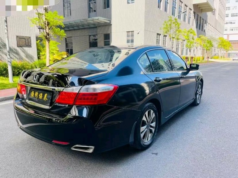 东莞14年本田雅阁7