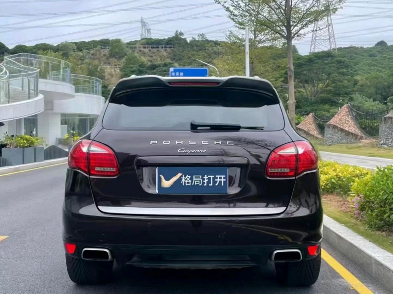 东莞14年保时捷卡宴9
