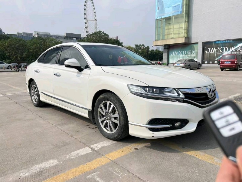 广州16年本田思铂睿7