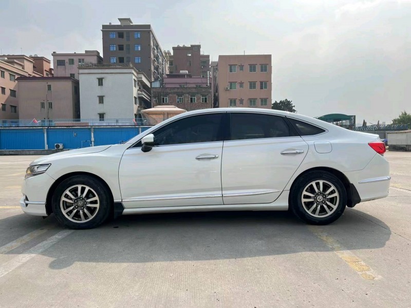 广州16年本田思铂睿6