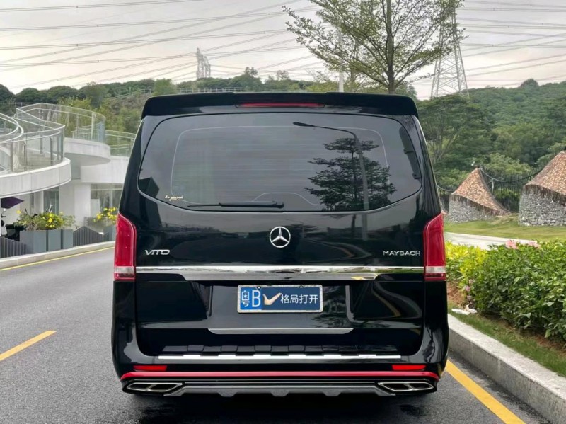 东莞19年奔驰威霆9