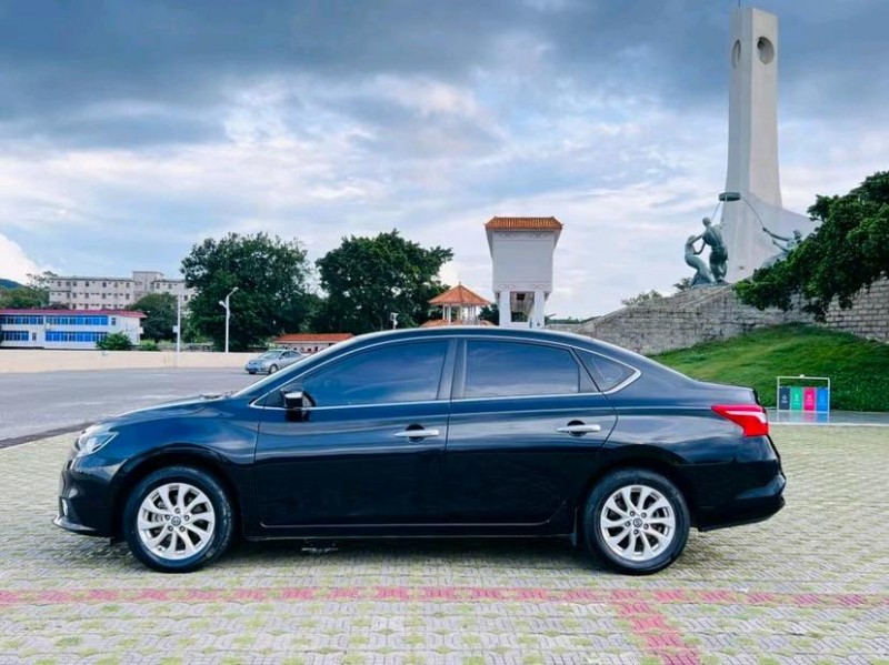 东莞18年日产轩逸8