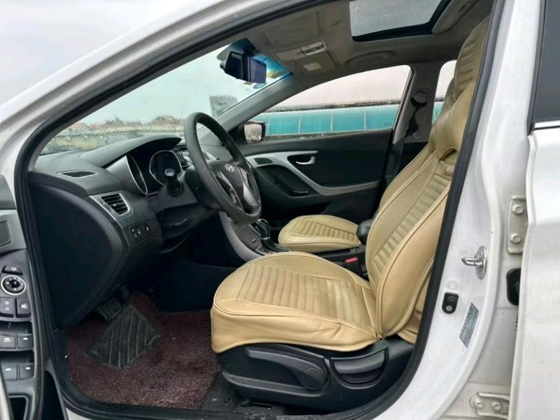 东莞16年现代朗动6