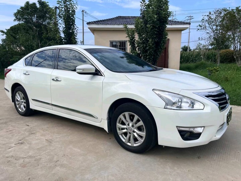 徐州15年日产天籁8