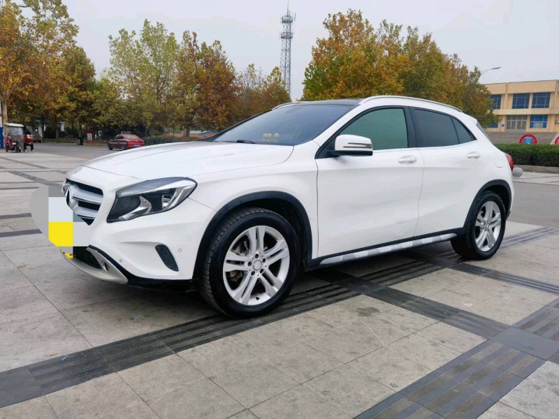 青岛15年奔驰GLA8