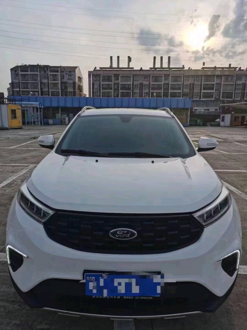 武汉21年福特领界1