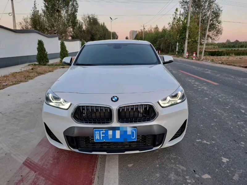 保定20年宝马X21